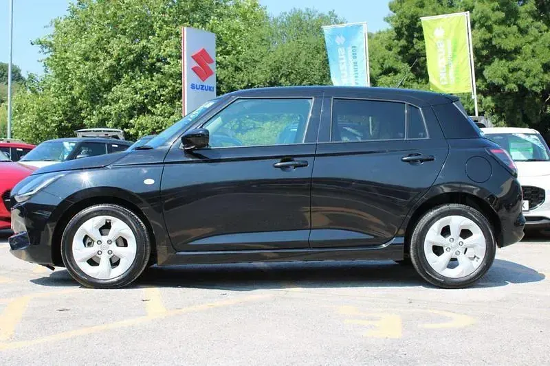 Used Suzuki Swift 82 HP (60 kW) 2025 Black Hatchback