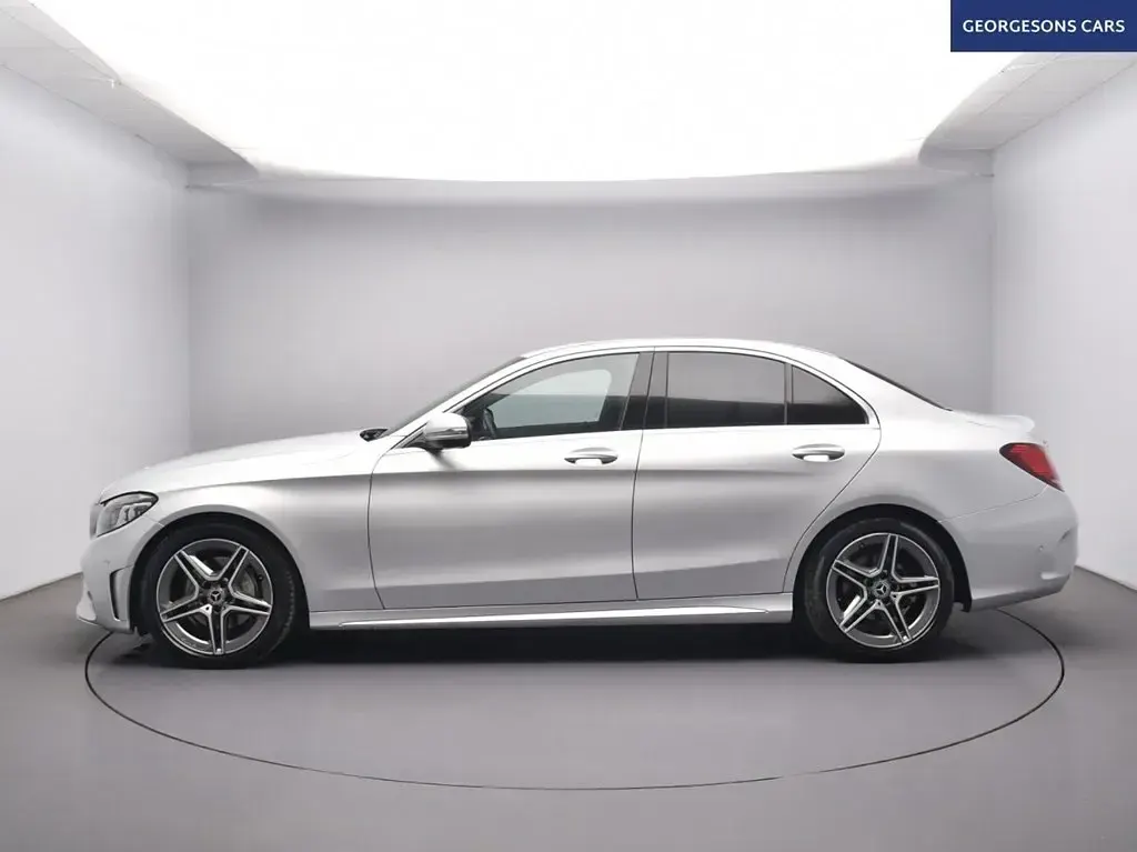 Second-hand Mercedes C220 AMG line 194 CP (142 kW) 2020 Argintiu Berlinǎ
