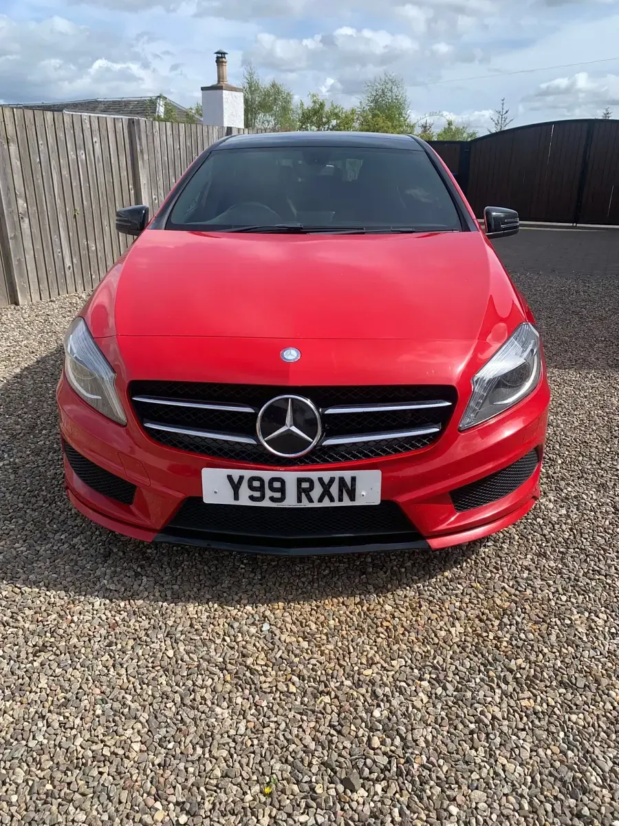 Begagnad Mercedes A180 AMG 2015 Röd Halvkombi