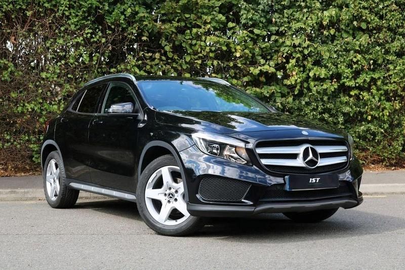 Black Used 2015 Mercedes GLA200 AMG line SUV | £8,995 (Fair price) - Image 1/4