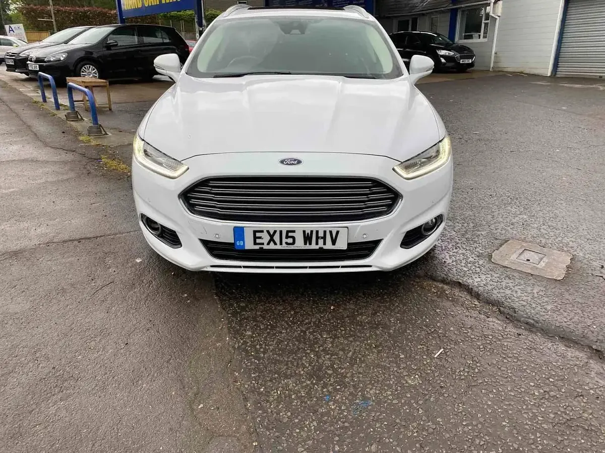 Used Ford Mondeo Titanium 2015 White Estate