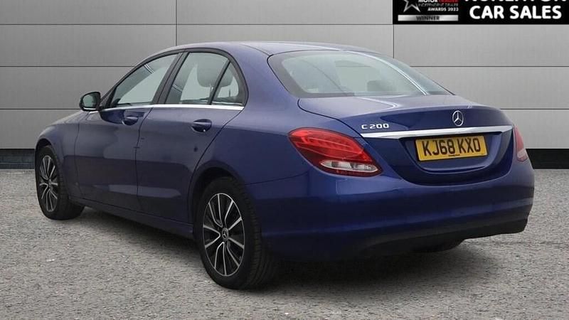 Used Mercedes C200 SE 198 HP (145 kW) 2019 Blue Sedan