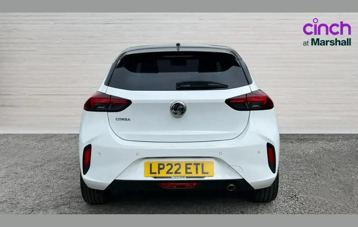 Used Vauxhall Corsa Edition 99 HP (72 kW) 2022 White Hatchback