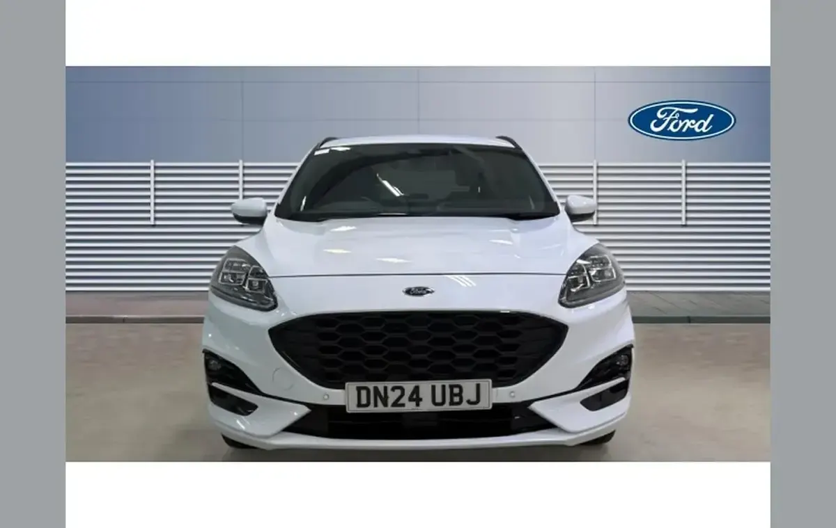 Used Ford Kuga ST-Line 221 HP (162 kW) 2024 White SUV