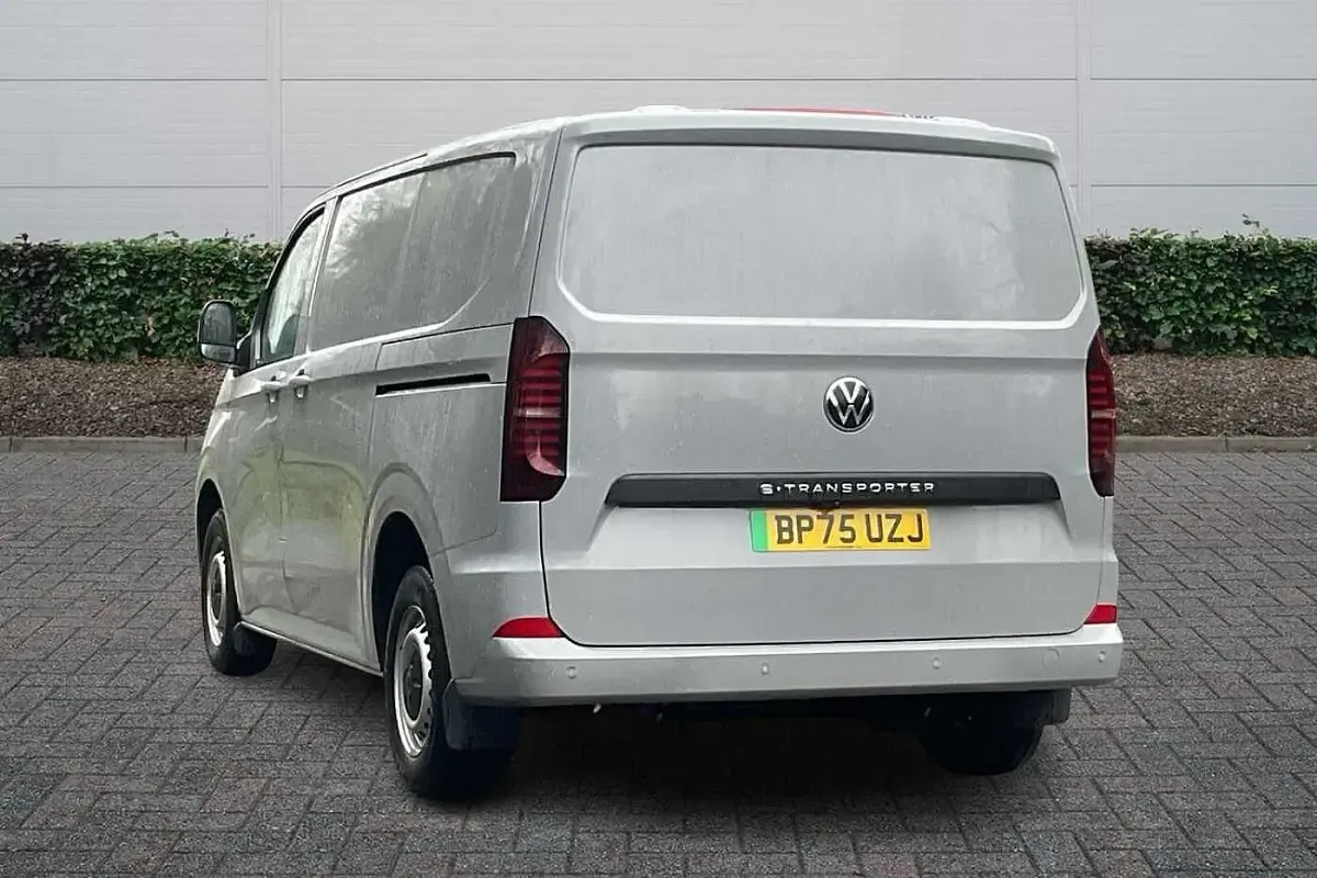 New VW T7 100 kW (136 HP) 2025 Stone grey Van