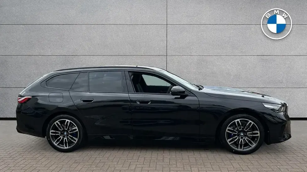 Used BMW 530e M Sport 295 HP (216 kW) 2026 Black Estate