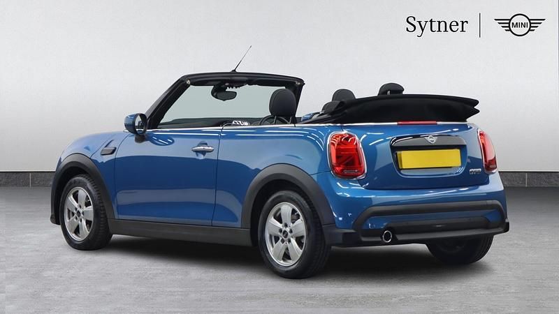 Usado Mini Cooper Classic 134 HP (98 kW) 2023 Azul Citadino