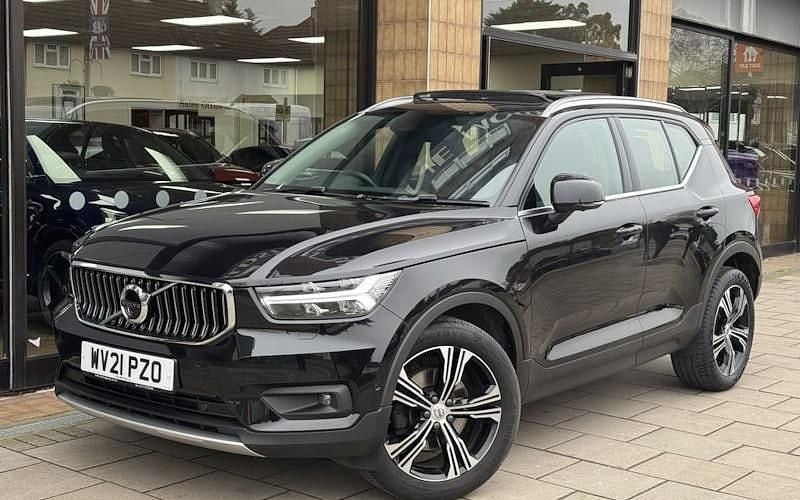 Used Volvo XC40 Inscription 197 HP (144 kW) 2021 Black SUV