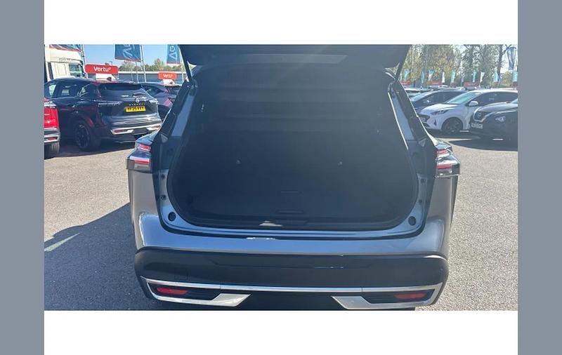 New Nissan Qashqai N-Connecta 140 HP (102 kW) 2025 Grey SUV