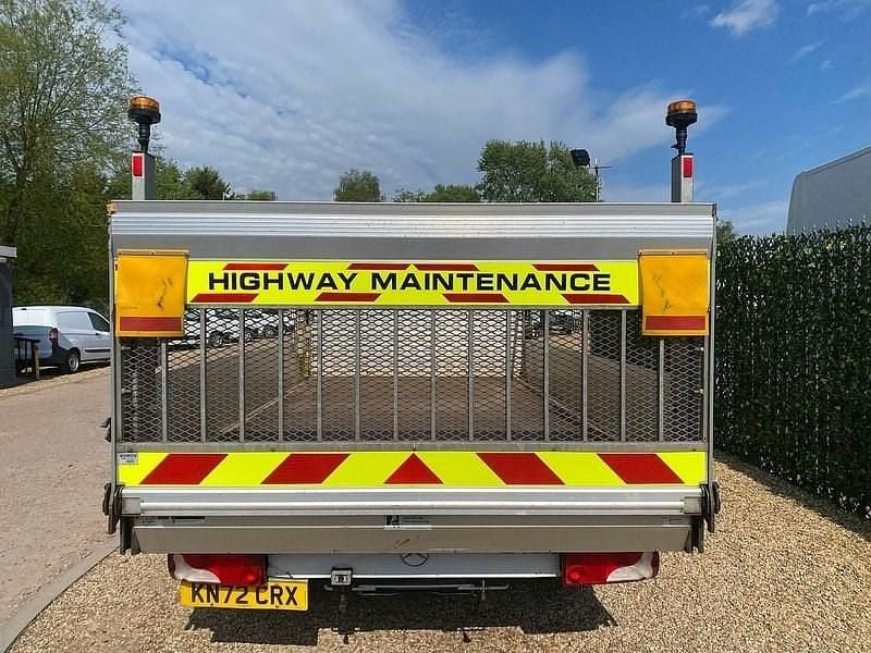 Begagnad Mercedes Sprinter Progressive 2022 Vit Van