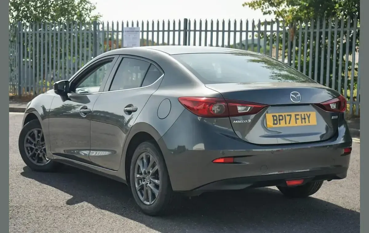 Used Mazda 3 150 HP (110 kW) 2017 Grey Sedan