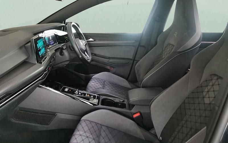 Used VW Golf VIII R-line 150 HP (110 kW) 2024 Hatchback