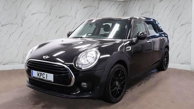 Used Mini Cooper Clubman 136 HP (100 kW) 2017 Black Estate