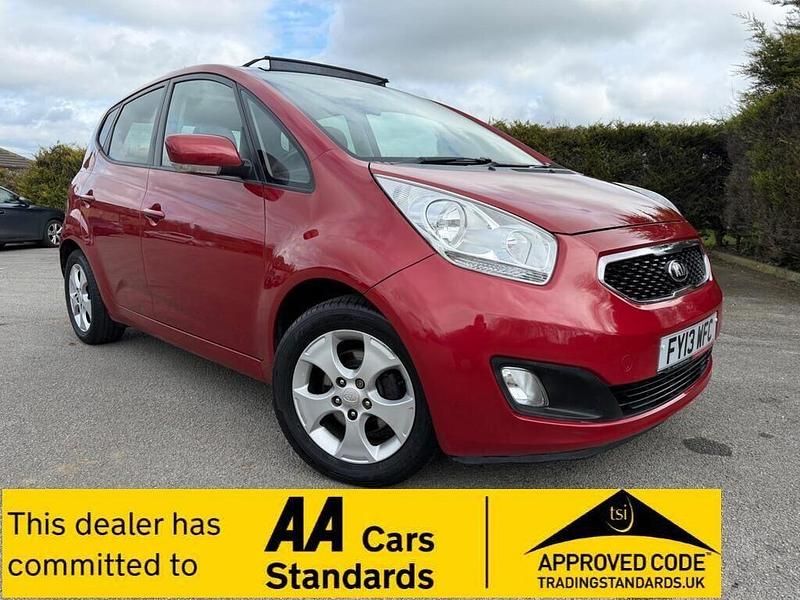Used Kia Venga 123 HP (90 kW) 2013 Red Hatchback