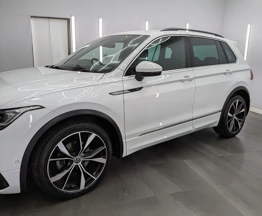 Used VW Tiguan R-line 150 HP (110 kW) 2021 White SUV