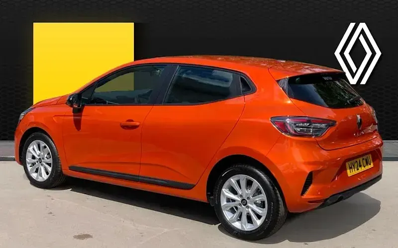 Used Renault Clio Evolution 90 HP (66 kW) 2025 Hatchback