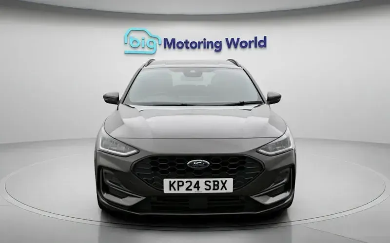 Used Ford Focus ST-Line X 125 HP (91 kW) 2024 Grey Estate