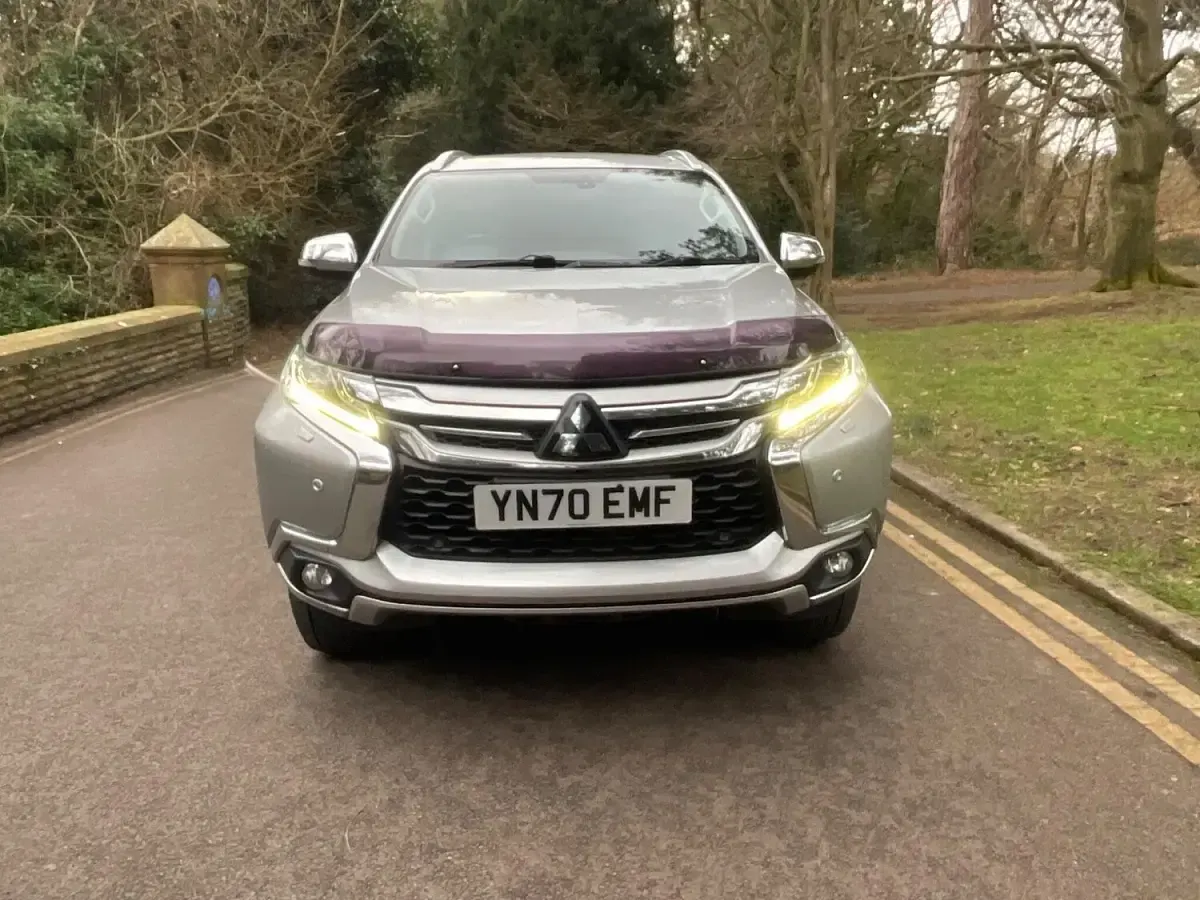 Used Mitsubishi Shogun 181 HP (133 kW) 2020 Silver SUV