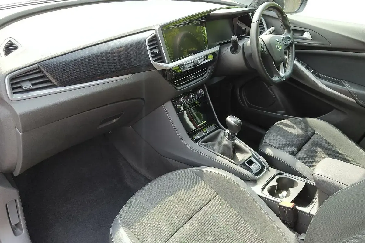 Used Vauxhall Grandland X S 130 HP (95 kW) 2023 Red SUV