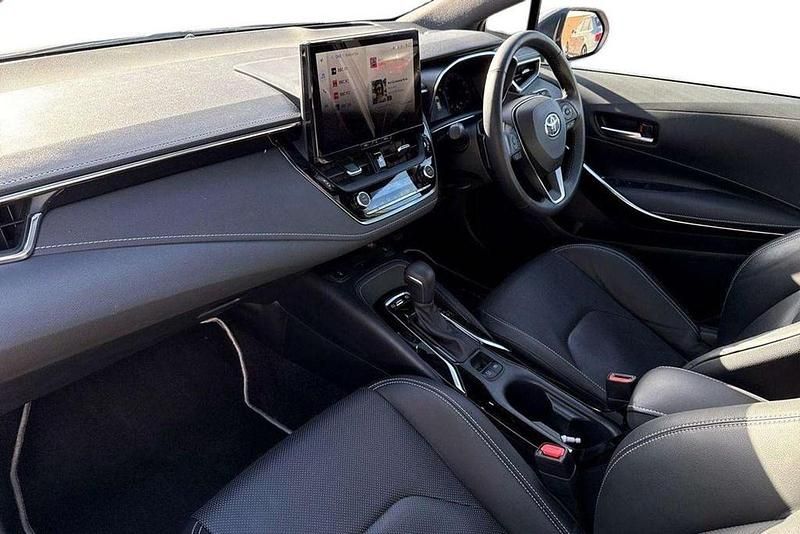Used Toyota Corolla 192 HP (141 kW) 2024 Grey Hatchback