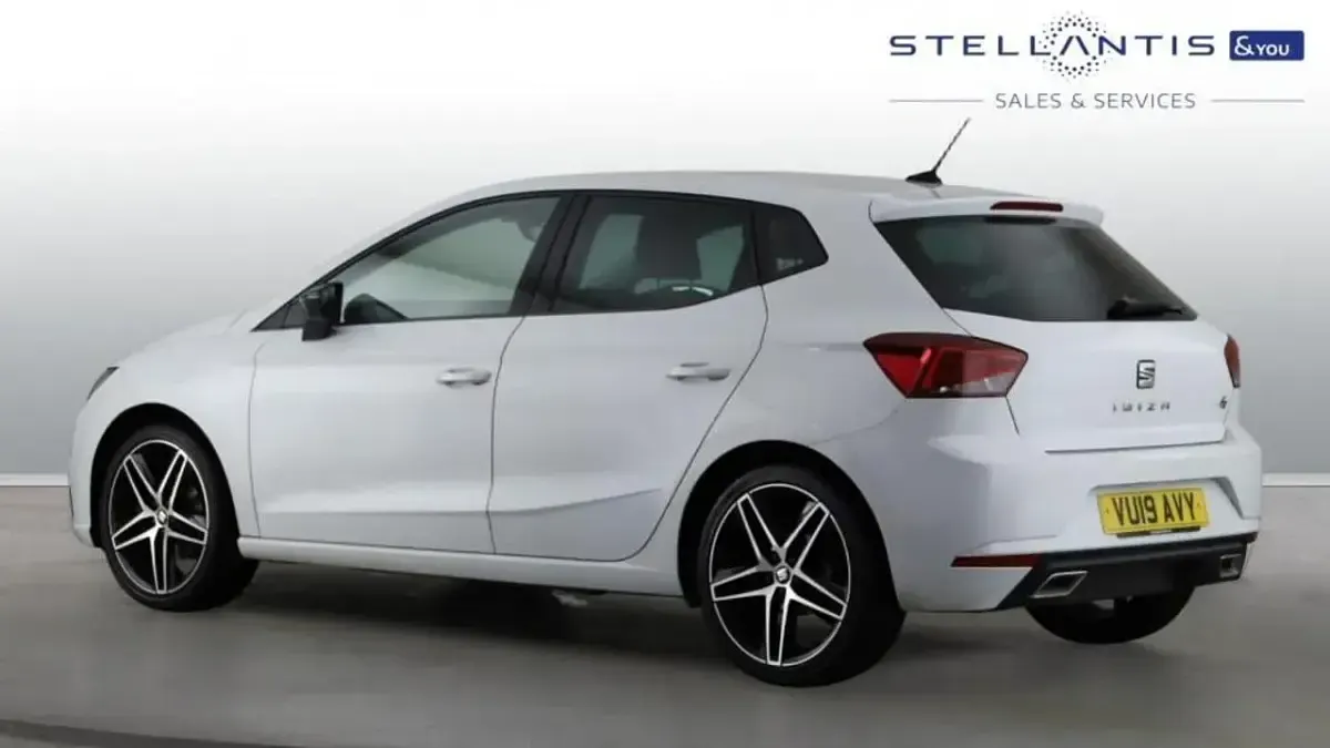 Used Seat Ibiza FR Sport 113 HP (83 kW) 2019 White Hatchback