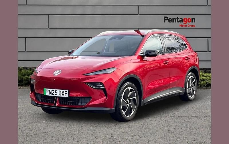 Used MG MG5 EV Trophy 169 kW (231 HP) 2025 Red Estate