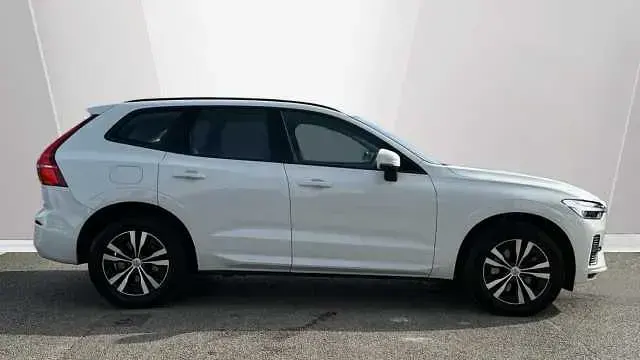 Used Volvo XC60 Momentum 197 HP (144 kW) 2021 SUV