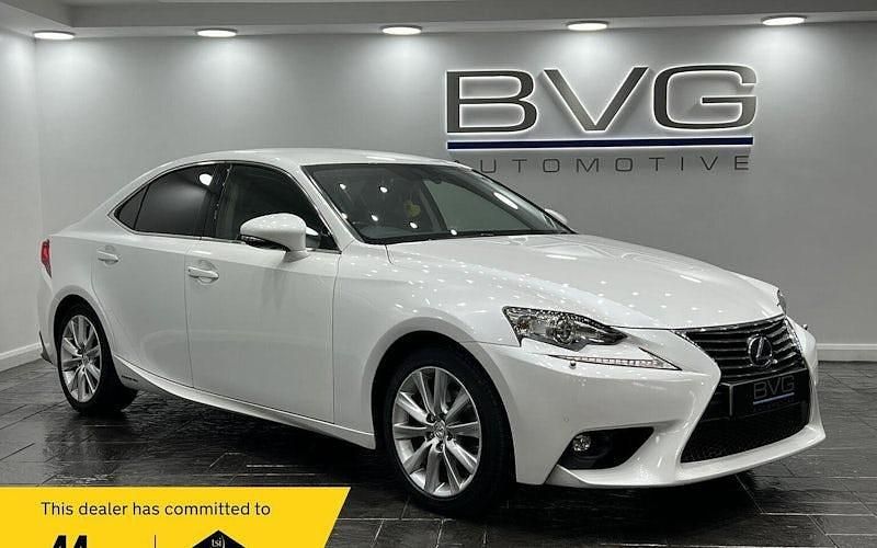 White Used 2015 Lexus IS300h Executive Line Sedan | £11,994 (A bit pricey) - Image 1/2