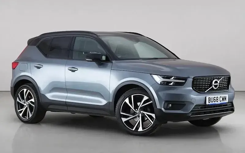 Used Volvo XC40 R-Design Pro 150 HP (110 kW) 2018 SUV