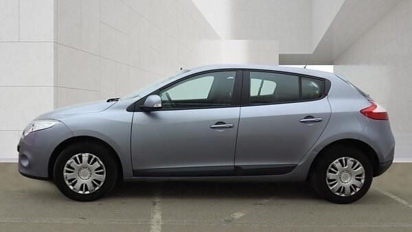 Used Renault Mégane III Expression 110 HP (80 kW) 2010 Blue Hatchback