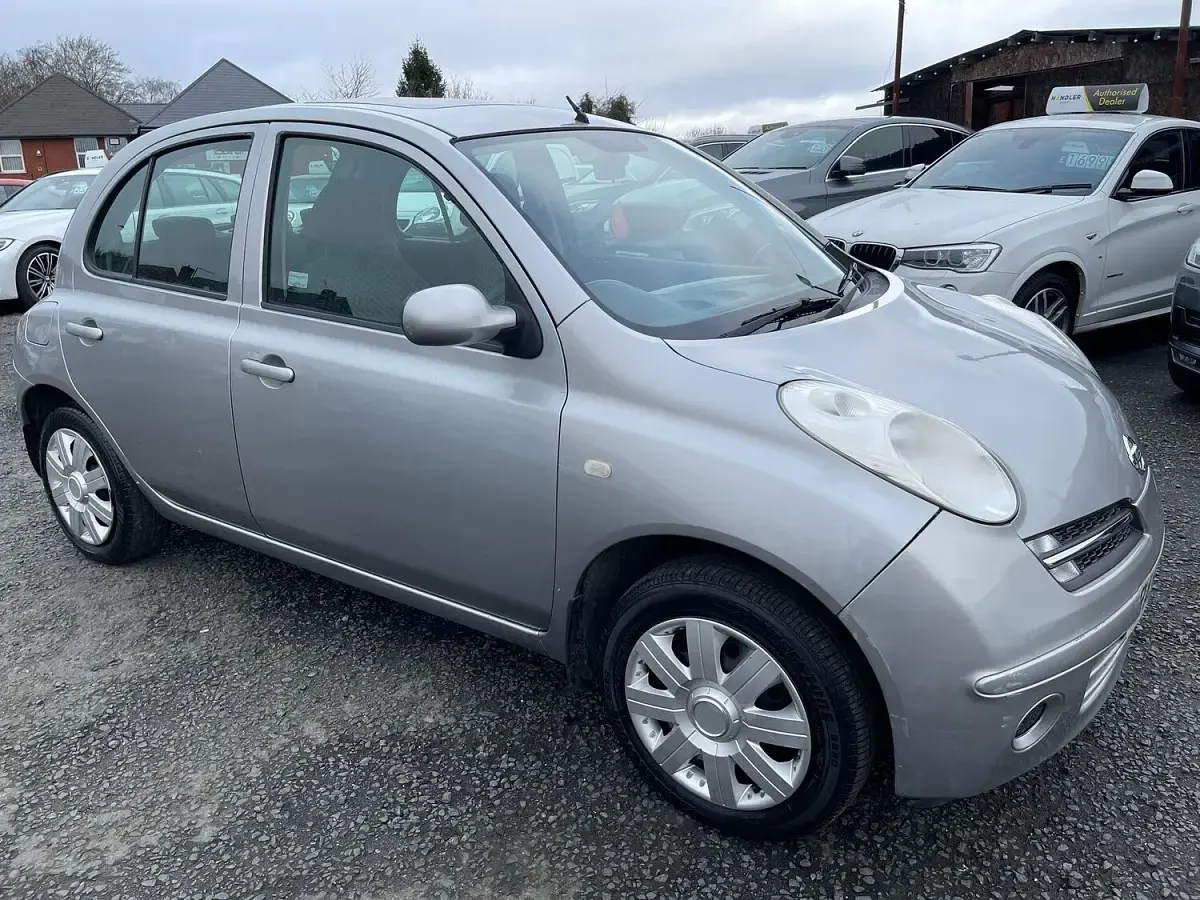 Used Nissan Micra SE 80 HP (58 kW) 2005 Silver Hatchback
