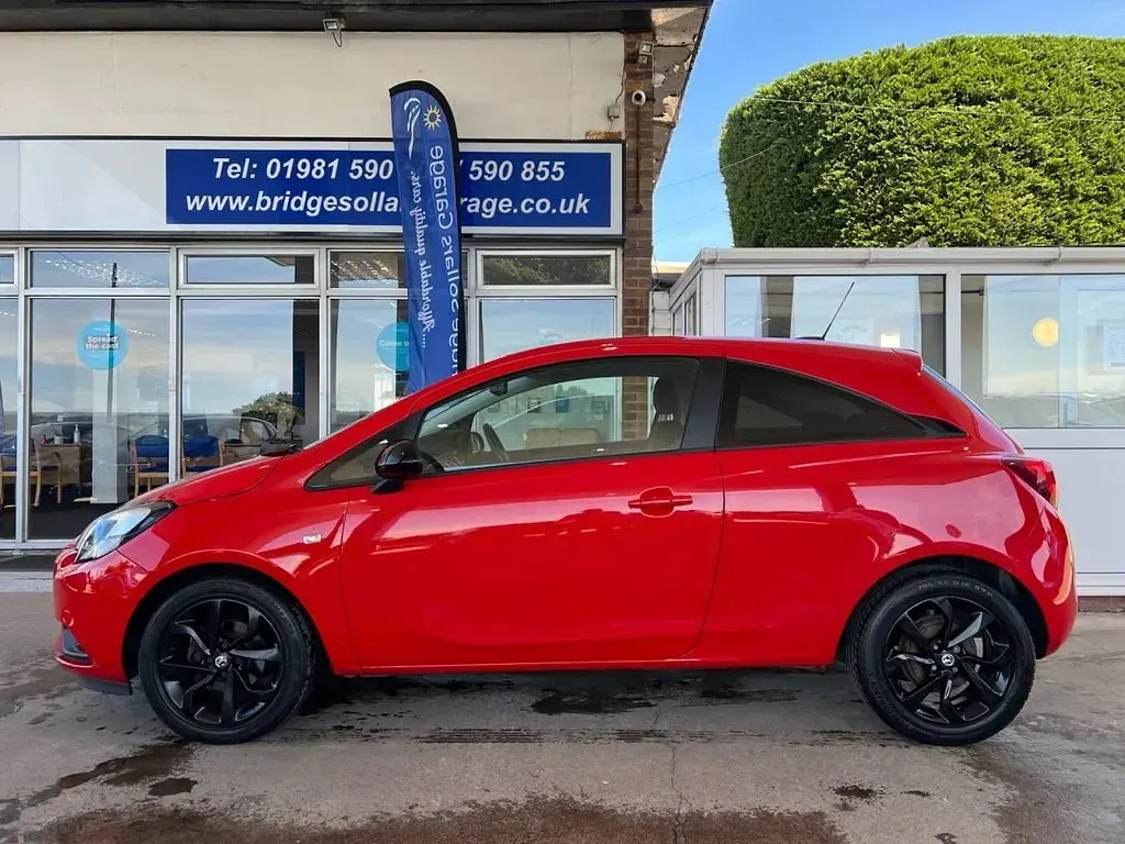 Used Vauxhall Corsa 75 HP (55 kW) 2019 Lava red Hatchback