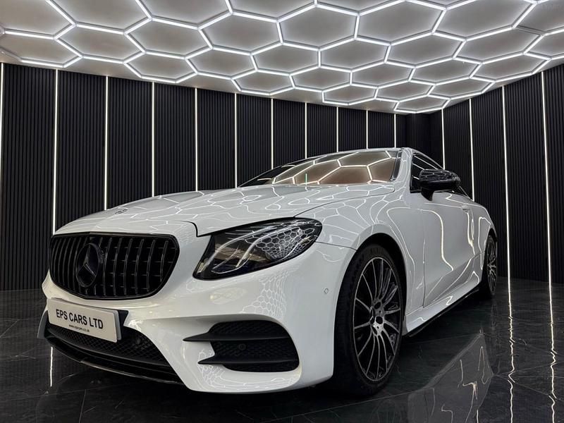 Used Mercedes E300 AMG line 245 HP (180 kW) 2018 White Coupe