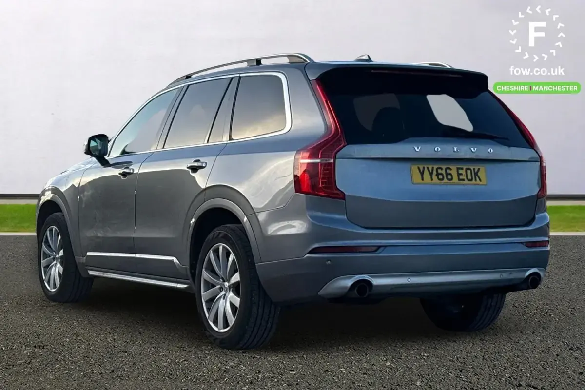 Used Volvo XC90 Momentum 235 HP (172 kW) 2016 Grey SUV