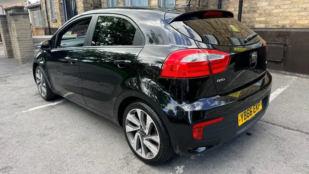 Used Kia Rio 2017 Black Hatchback