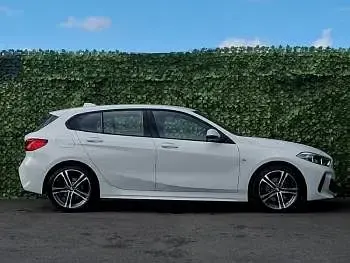 Used BMW 118 M Sport 136 HP (100 kW) 2024 White Hatchback