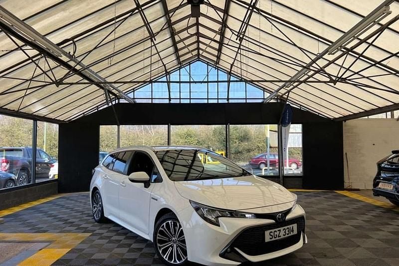 Used Toyota Corolla Design 2019 White Estate