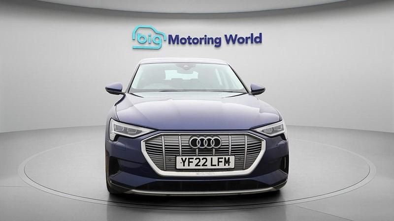 Begagnad Audi e-tron 295 kW (402 HK) 2022 SUV