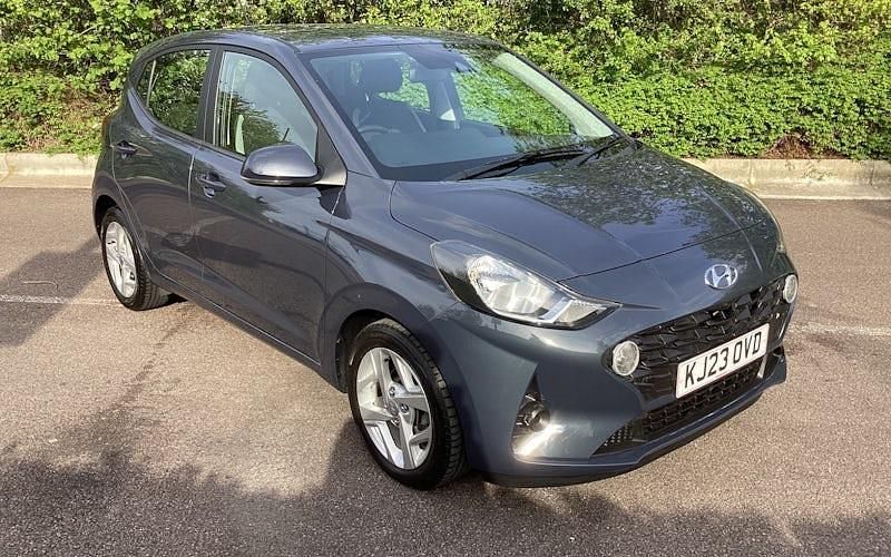 Used Hyundai i10 SE 84 HP (61 kW) 2023 Grey Hatchback