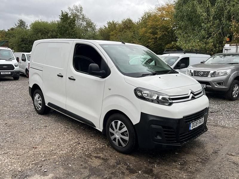 White Used 2018 Citroën Dispatch MPV | £5,995 (Good price) - Image 1/4
