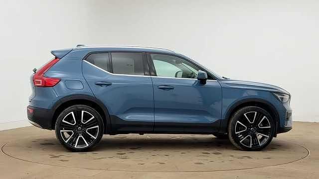 Used Volvo XC40 Ultra 194 HP (142 kW) 2025 Blue SUV
