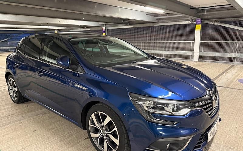 Used Renault Mégane IV Dynamique 110 HP (80 kW) 2017 Blue Hatchback