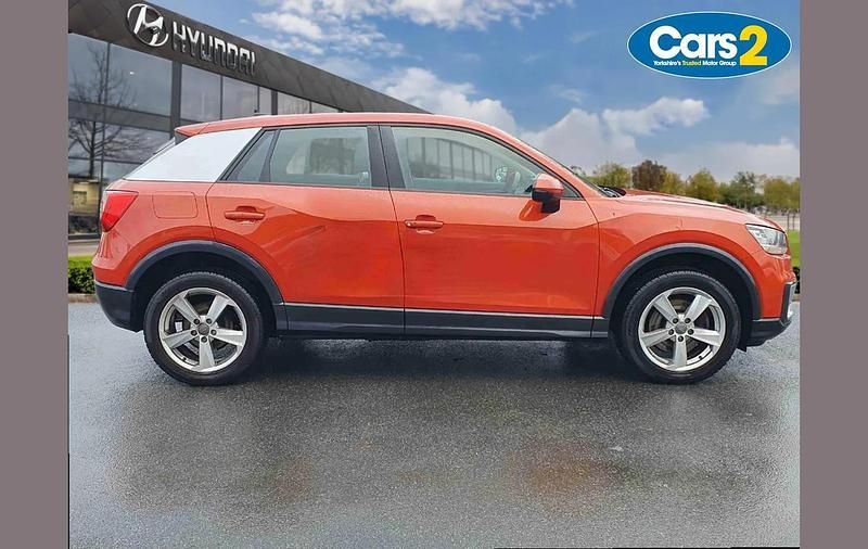Used Audi Q2 Sport 147 HP (108 kW) 2019 Orange SUV