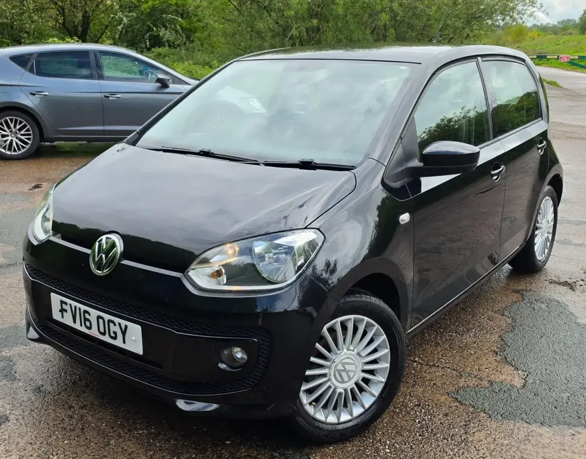Begagnad VW up! high up! 2016 Svart Halvkombi