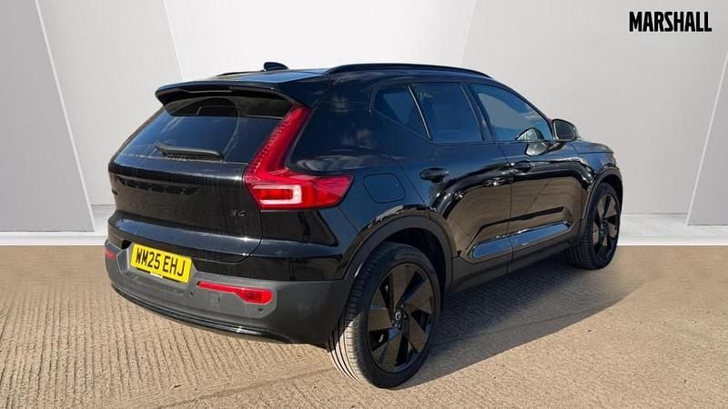 Used Volvo XC40 Plus 197 HP (144 kW) 2025 Black SUV