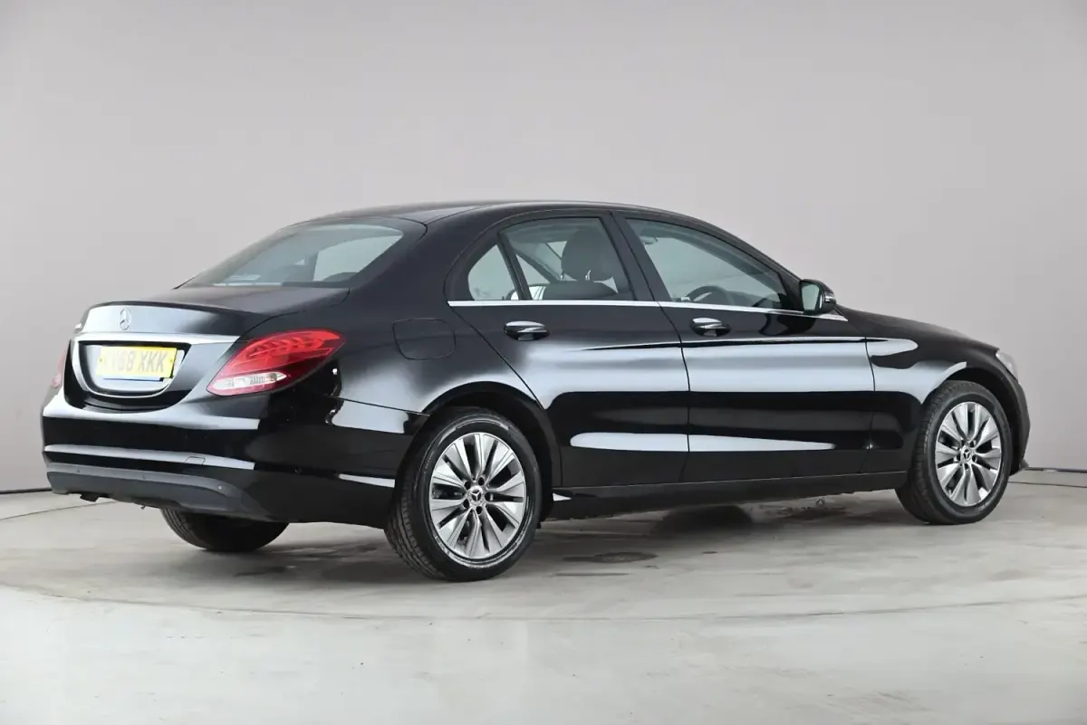 Begagnad Mercedes C200 SE 2018 Svart Sedan