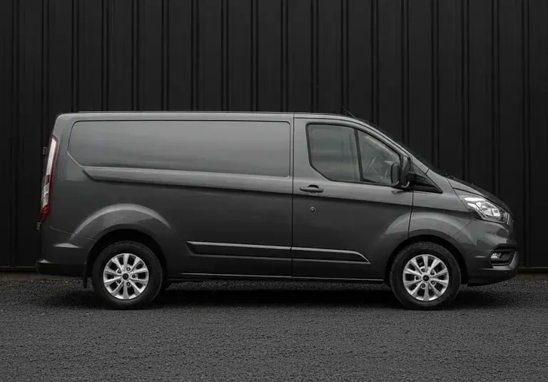 Used Ford Transit Custom Limited 130 HP (95 kW) 2018 Grey Van