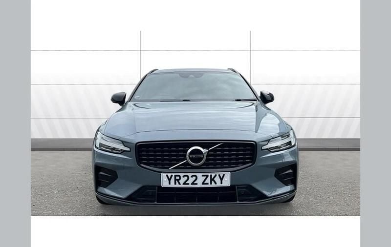 Used Volvo V60 R-Design 194 HP (142 kW) 2022 Grey Estate