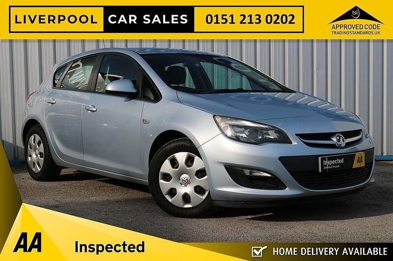 Used Vauxhall Astra 130 HP (95 kW) 2013 Silver Hatchback