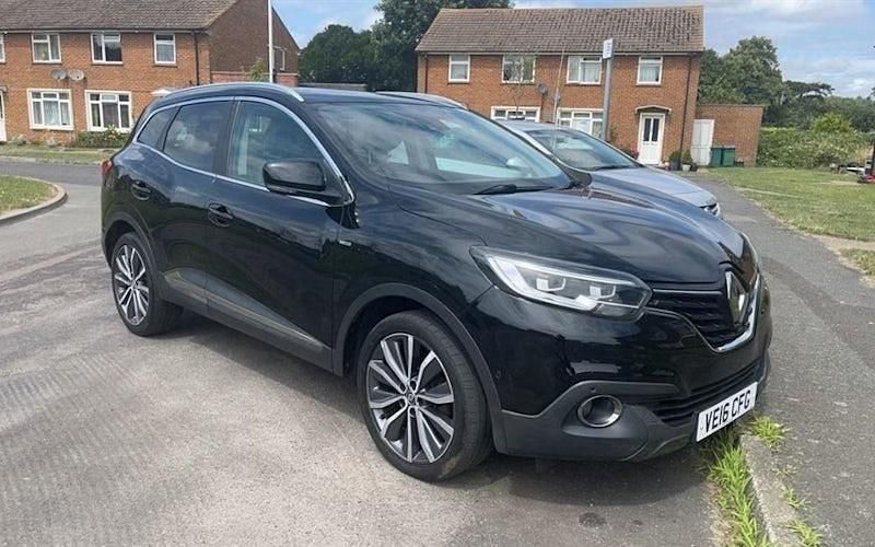 Black Used 2015 Renault Kadjar Signature SUV | £6,980 (Fair price) - Image 1/4